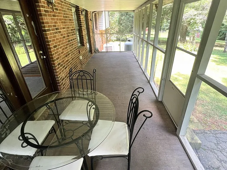1512 Greenview Dr — Photo 19