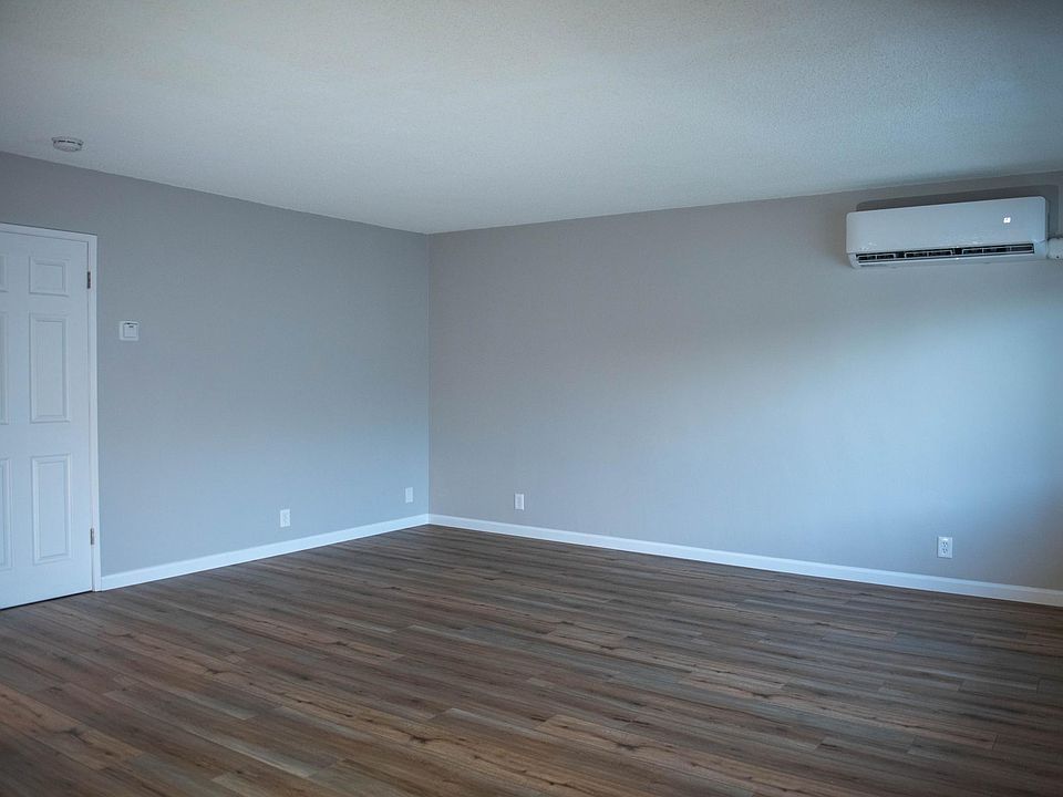 1st image of 7623 Milton Ave #E