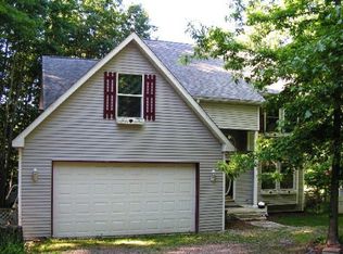 5175 N Shore Dr, Lapeer, MI 48446