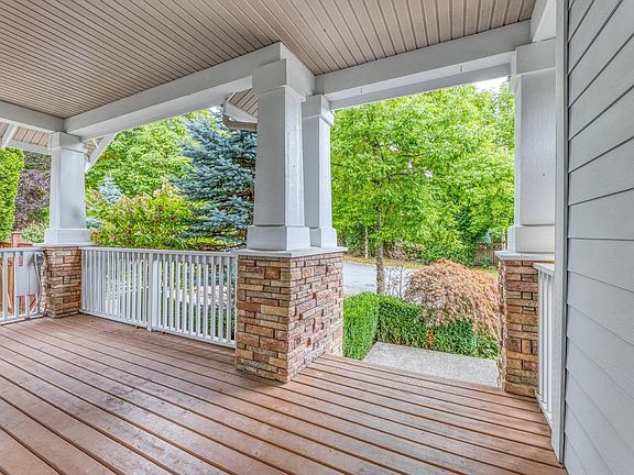3rd image of 106 Cranberry Ct