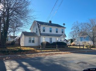 220 Helen St, Hamden, CT 06514