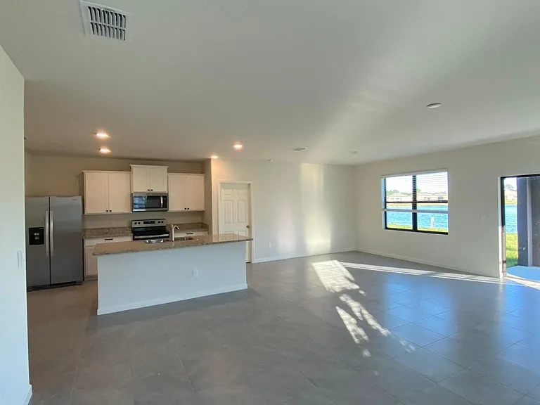 822 Remington Green Dr SE — Photo 22
