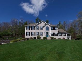 22 Alexis Ln, Sandown, NH 03873
