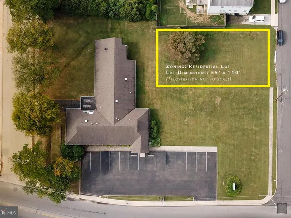 1828 5th Ave, Folsom, PA 19033