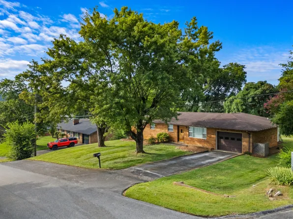 209 Pocahontas St, Newport, TN 37821