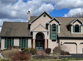 105 Boulder Dr, Rocky Hill, CT 06067