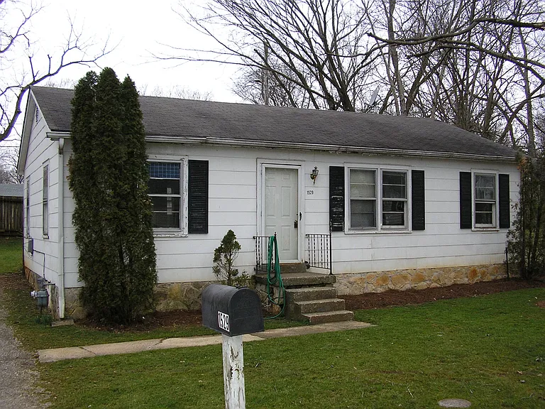 1529 Parkhurst Dr — Photo 1