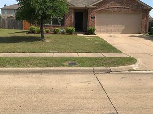 813 Sage Meadow Dr, Glenn Heights, TX 75154