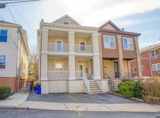 20 Cumbermeade Rd #2, Fort Lee, NJ 07024