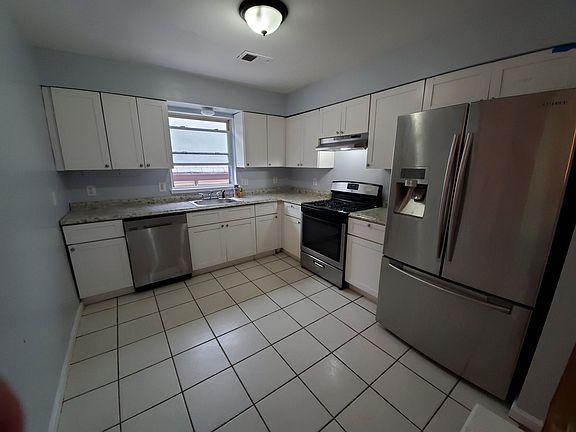 2nd image of 66 Seymour Ave Floor 2