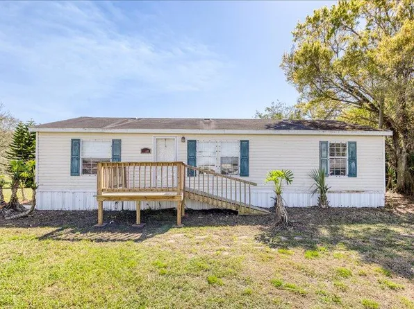 1067 Palm Court, Okeechobee, FL 34974