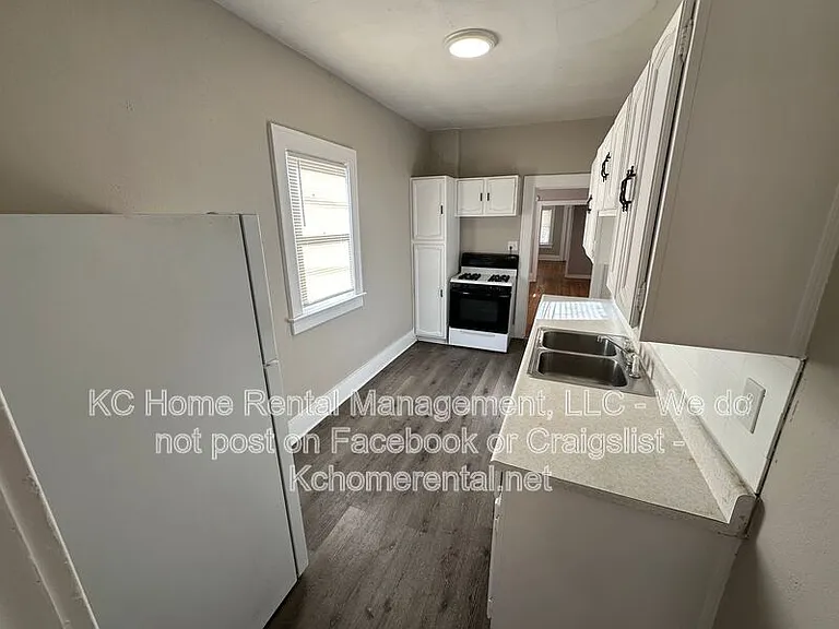 2947 York St #2 — Photo 6