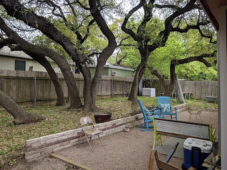 7010 Windrift Way — Photo 10