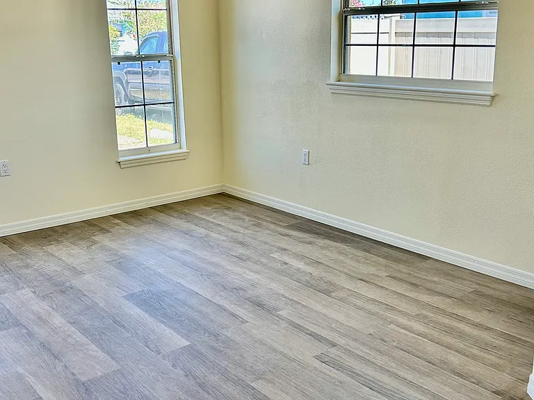 13802 Coco Ave — Photo 6