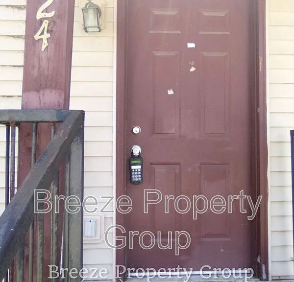 624 Hope St — Photo 1