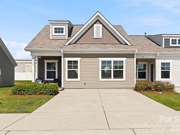 3rd image of 166 Canina Ln