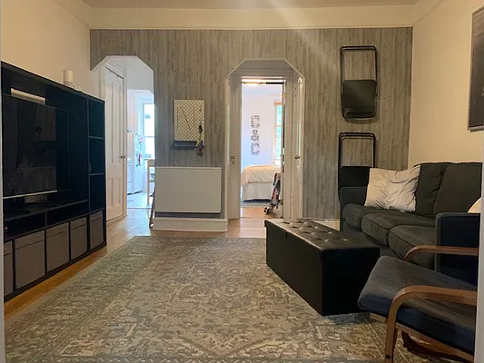 Rented by Compass | media 19