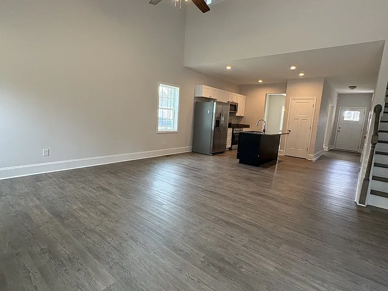 551 Stadium Dr — Photo 6