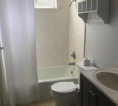 5th image of 427 Richmond Dr