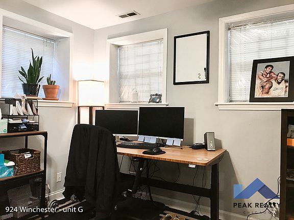 4th image of 924 N Winchester Ave #1733141