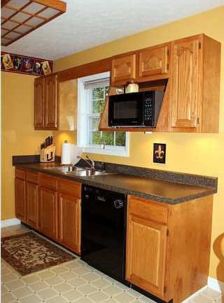 4th image of 4808 Toledo Ln