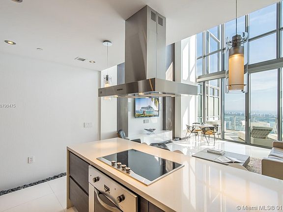 5th image of 1100 Biscayne Blvd #Penthouse 6305