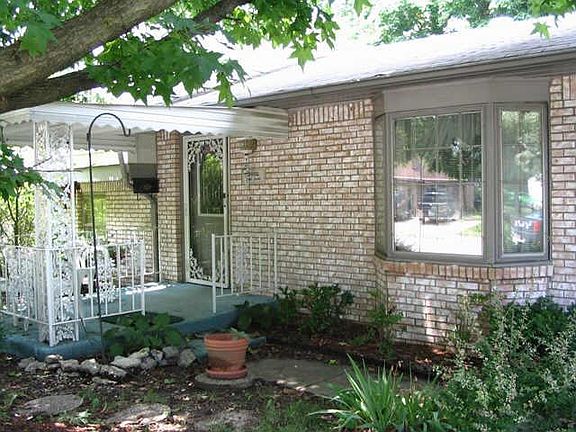 2nd image of 3602 Lori Ln