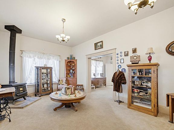 4th image of 805 Iverson St