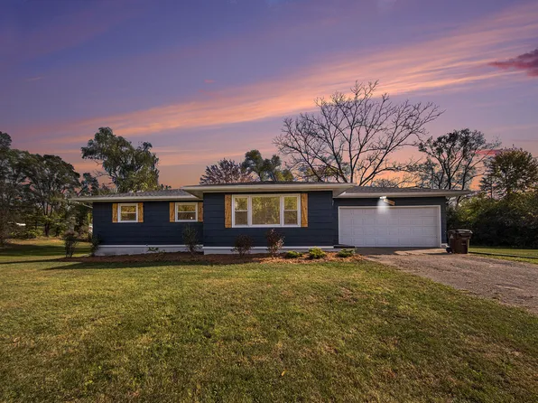 857 S Dettman Rd, Jackson, MI 49203