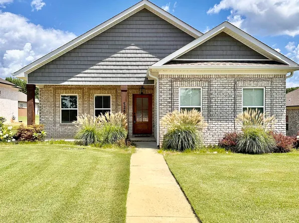 126 Silver Leaf Ln, Florence, AL 35633