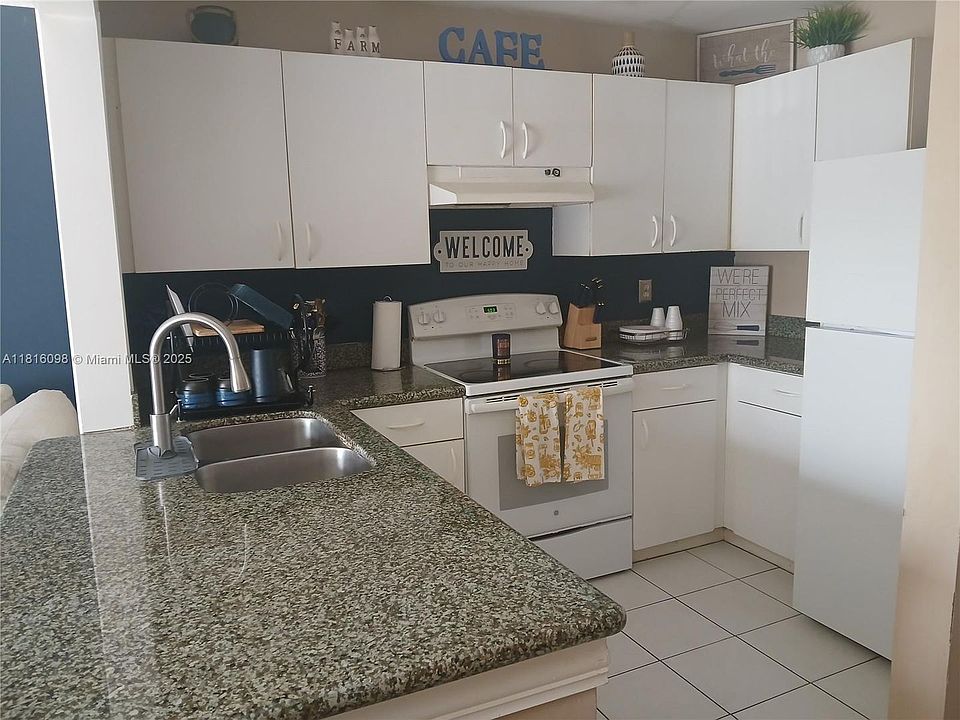 1st image of 1000 Cypress Way E
