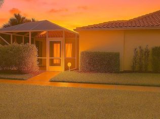 6002 Red Oak Ct, Palm Beach Gardens, FL 33410