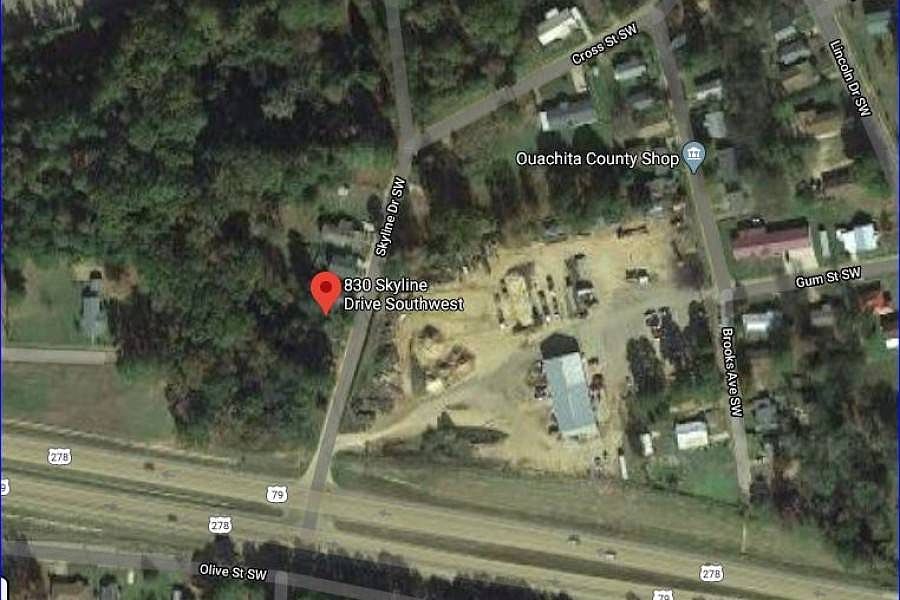2nd image of 830 Skyline Dr
