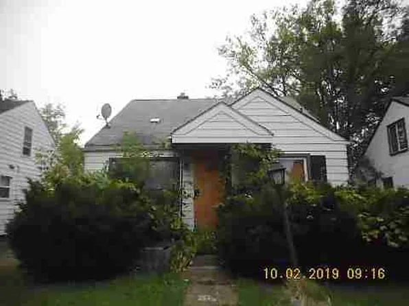 9251 Archdale St, Detroit, MI 48228