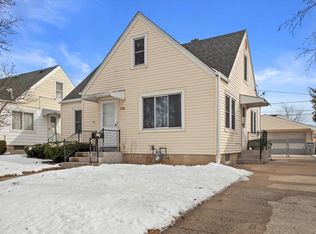 3750 S 21st St, Milwaukee, WI 53221