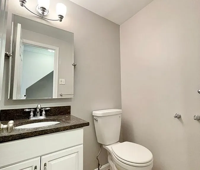 6505 Coachleigh Way — Photo 4