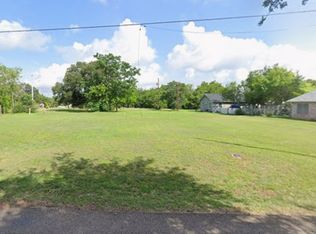1404 E 21st St, Bryan, TX 77803