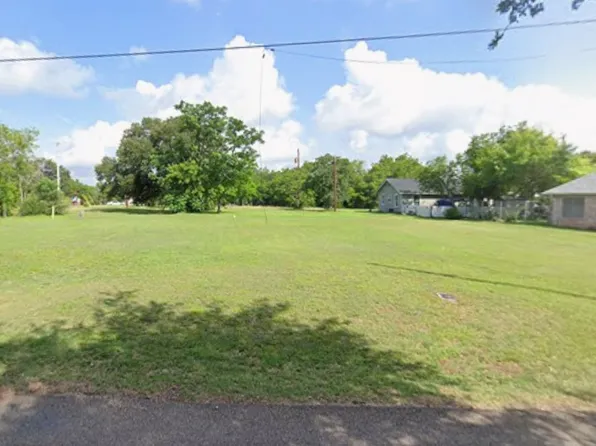 1404 E 21st St, Bryan, TX 77803