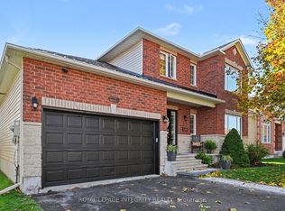 84 Lamadeleine Blvd, Russell, ON K0A 1W1