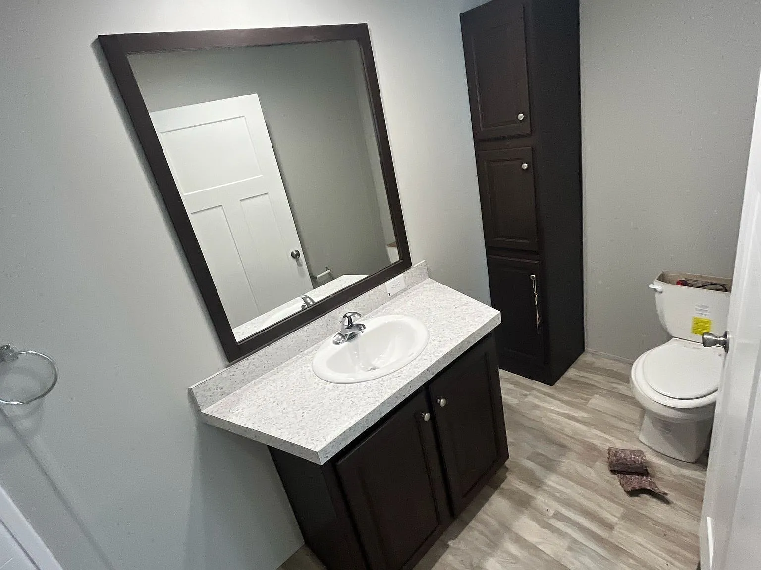 3 bed, 933 sqft, $1,400 — Photo 2