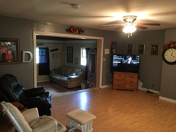 4th image of 235 Helen Ave