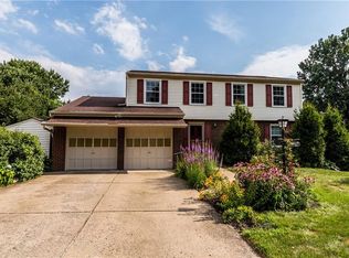 1520 Bluestone Dr, Glenshaw, PA 15116