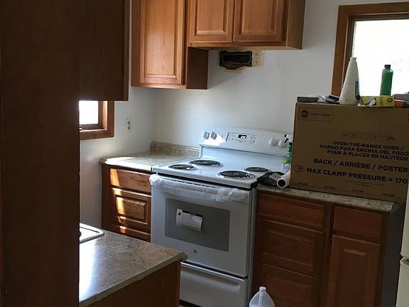 2nd image of 8219 Vista Ave