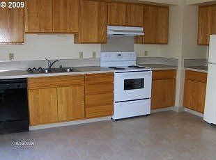 2nd image of 12904 NE 38th St