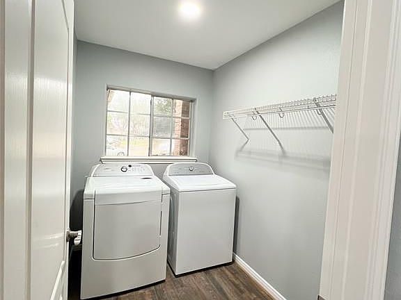 4th image of 10005 Chestnut Creek Way