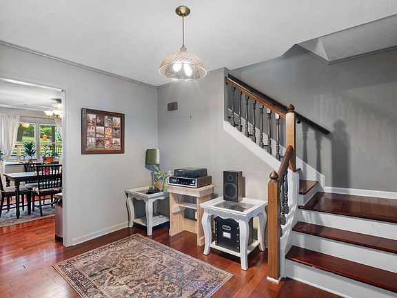 5th image of 163 Mapleton Forest Dr NW