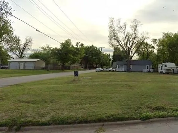 928 S 6th St #4, Chickasha, OK 73018