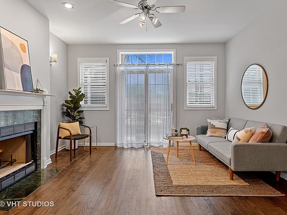 5th image of 1950 W Diversey Pkwy #1