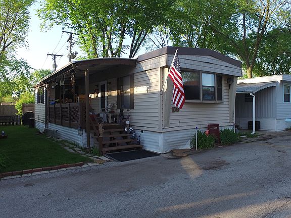 2nd image of 2993 Curtis St #D9