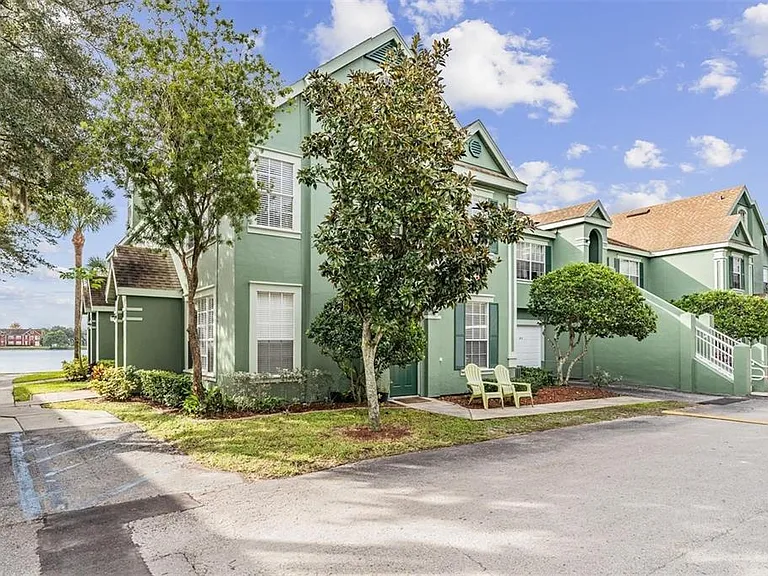 9156 Lake Chase Island Way #9156 — Photo 5